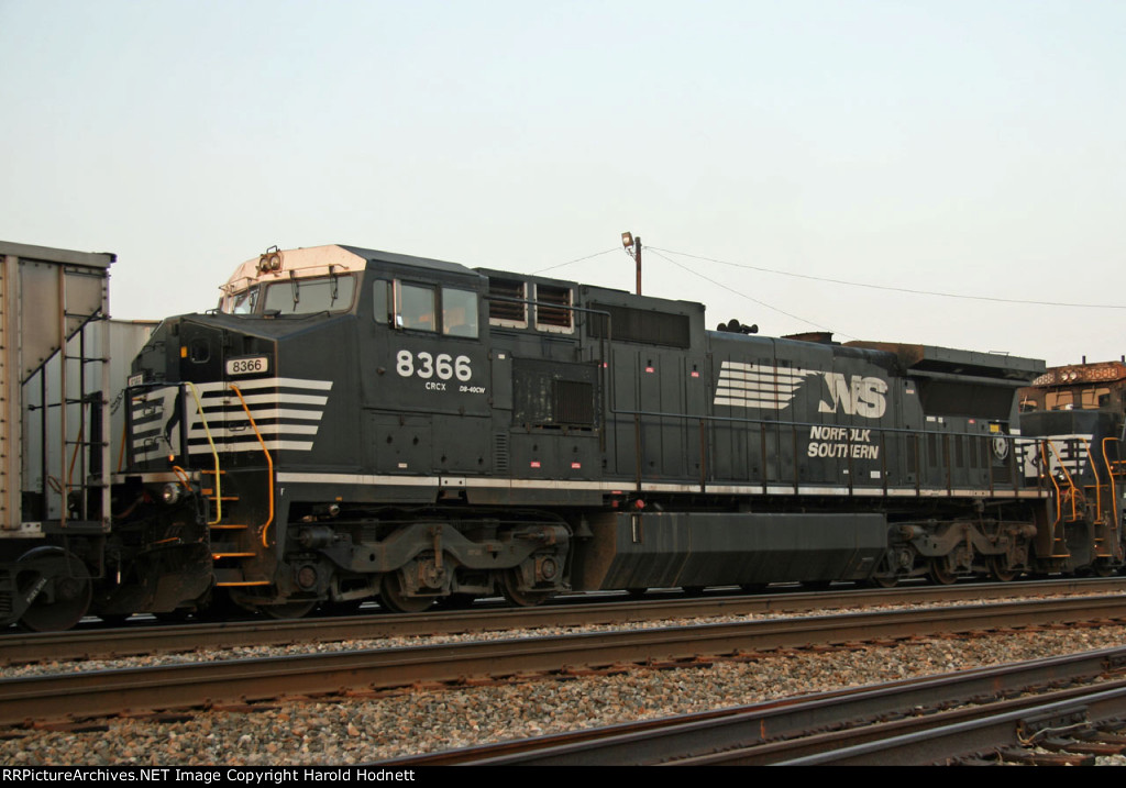 NS 8366